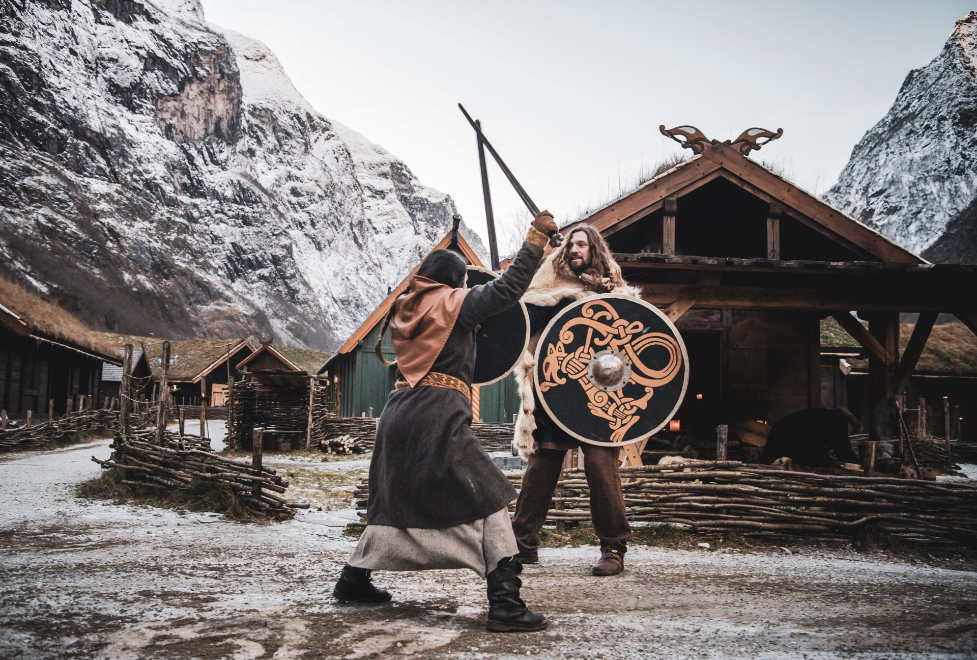 Foto126j-wikingerdorf-gudvangen2